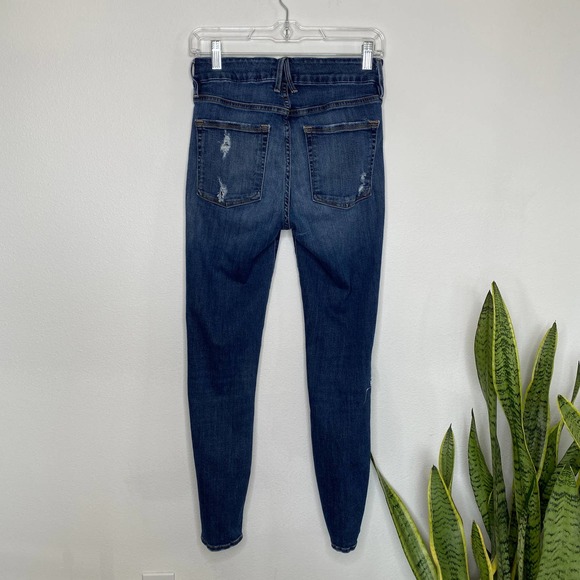 Good American Good Legs Dark Wash Distressed 4/27 - Picture 2 of 5